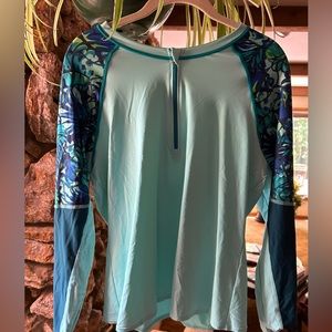 L.L. Bean ladies rash guard three-quarter zip size large